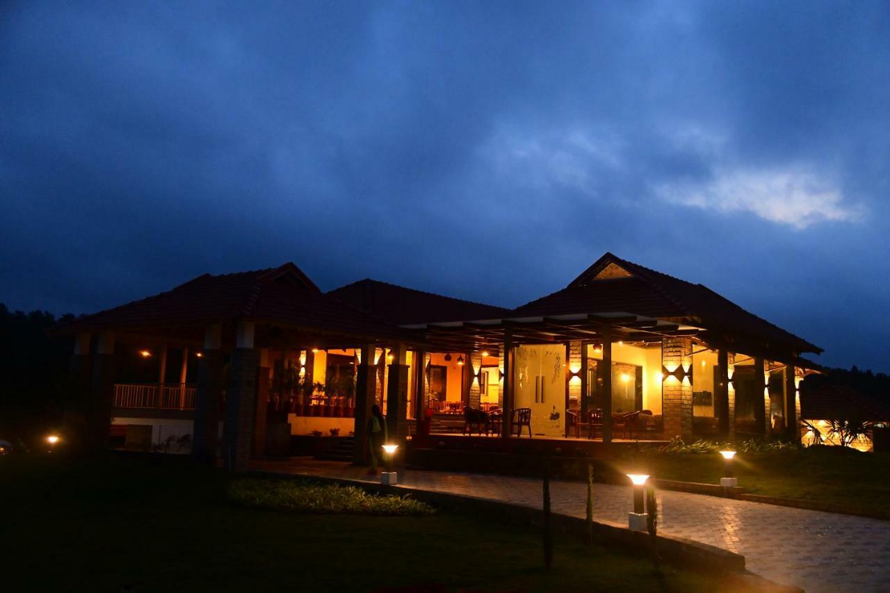 Hotel Biranji Aqua Retreat Chikmagalūr Exterior foto