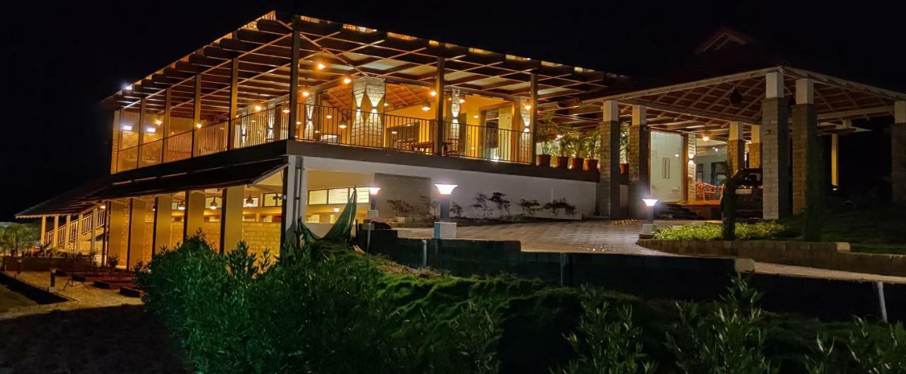 Hotel Biranji Aqua Retreat Chikmagalūr Exterior foto